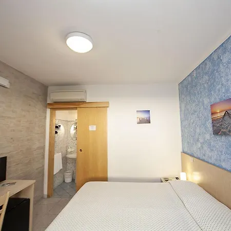 Aurora Hotel Chiessi